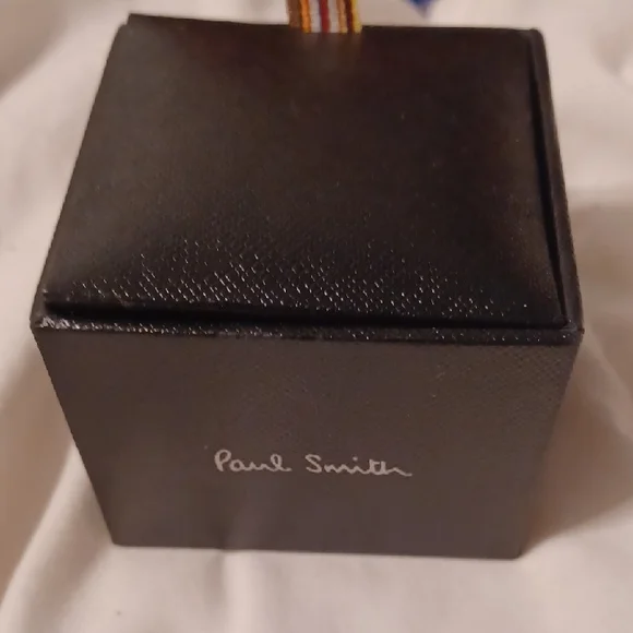 Paul Smith Black and Brown Skull Cuff Links - Picture 4 of 4